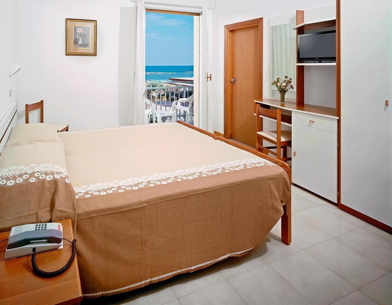 לידו די סביו Hotel Saint Tropez Spa & Restaurant מראה חיצוני תמונה